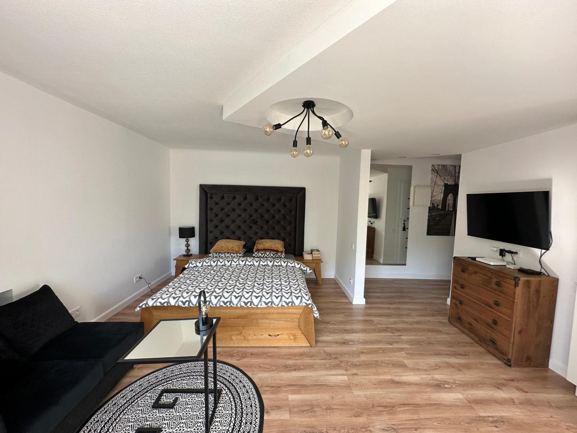 Hugo Apartment Siauliai  Ngoại thất bức ảnh